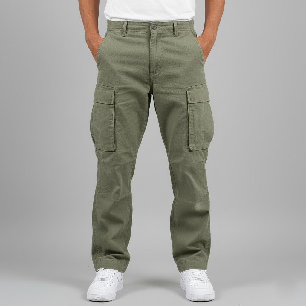 Bendro | Relaxed Fit Black Cargo Pants with Side Pockets 4
