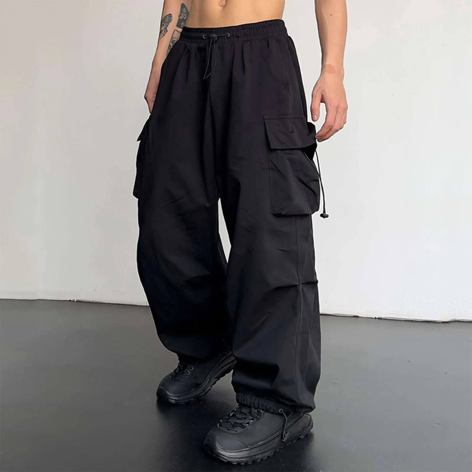 Cavo | Loose Fit Cargo Joggers with Elastic Waist 4