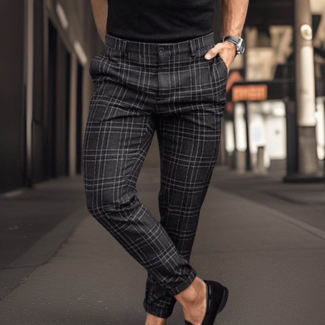Clover | Checkered Slim Fit Chinos 0