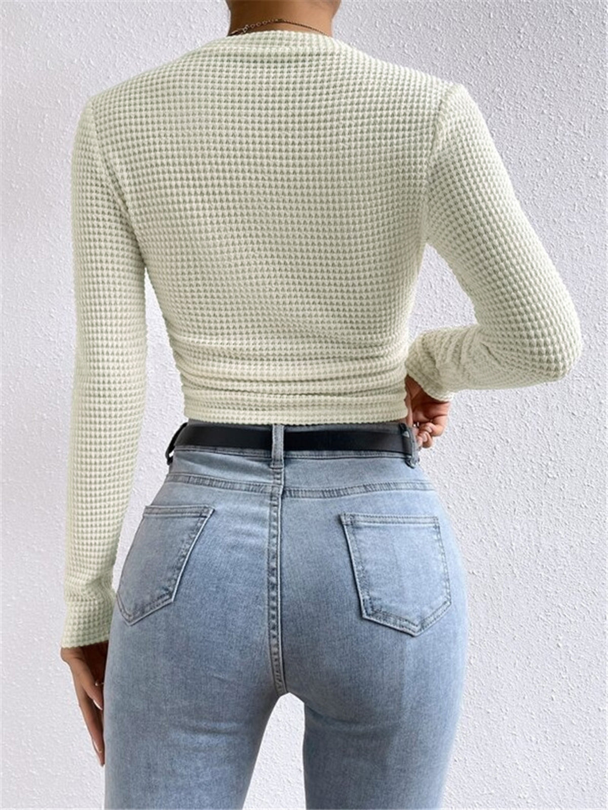 Elda | Long Sleeve Textured Crop Top for Spring 3