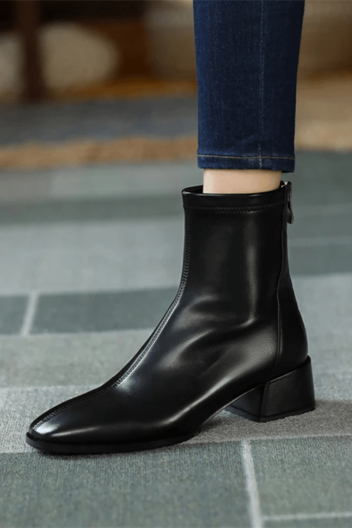 Leather Knee High Boots Stylish Design For Women | Marivon 1