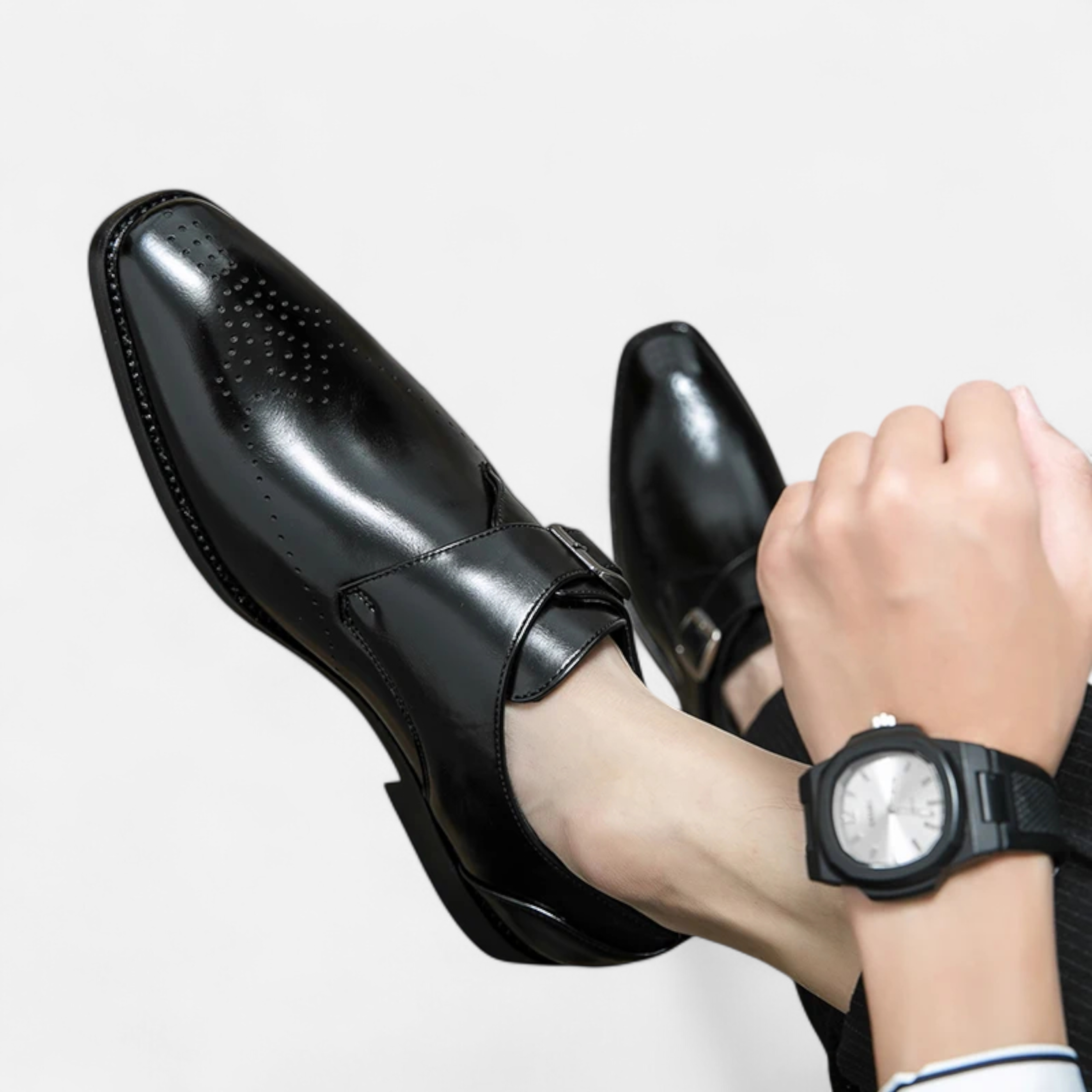 Blick | Buckle-Detail Black Dress Shoes 3