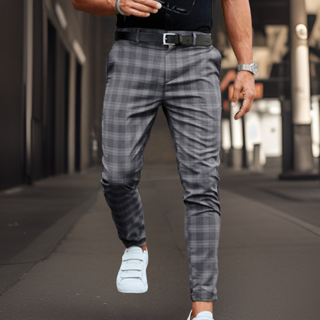 Clover | Checkered Slim Fit Chinos 1