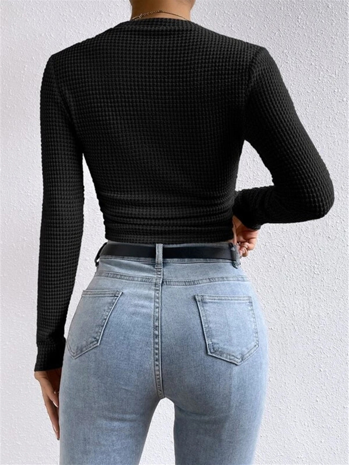 Elda | Long Sleeve Textured Crop Top for Spring 8