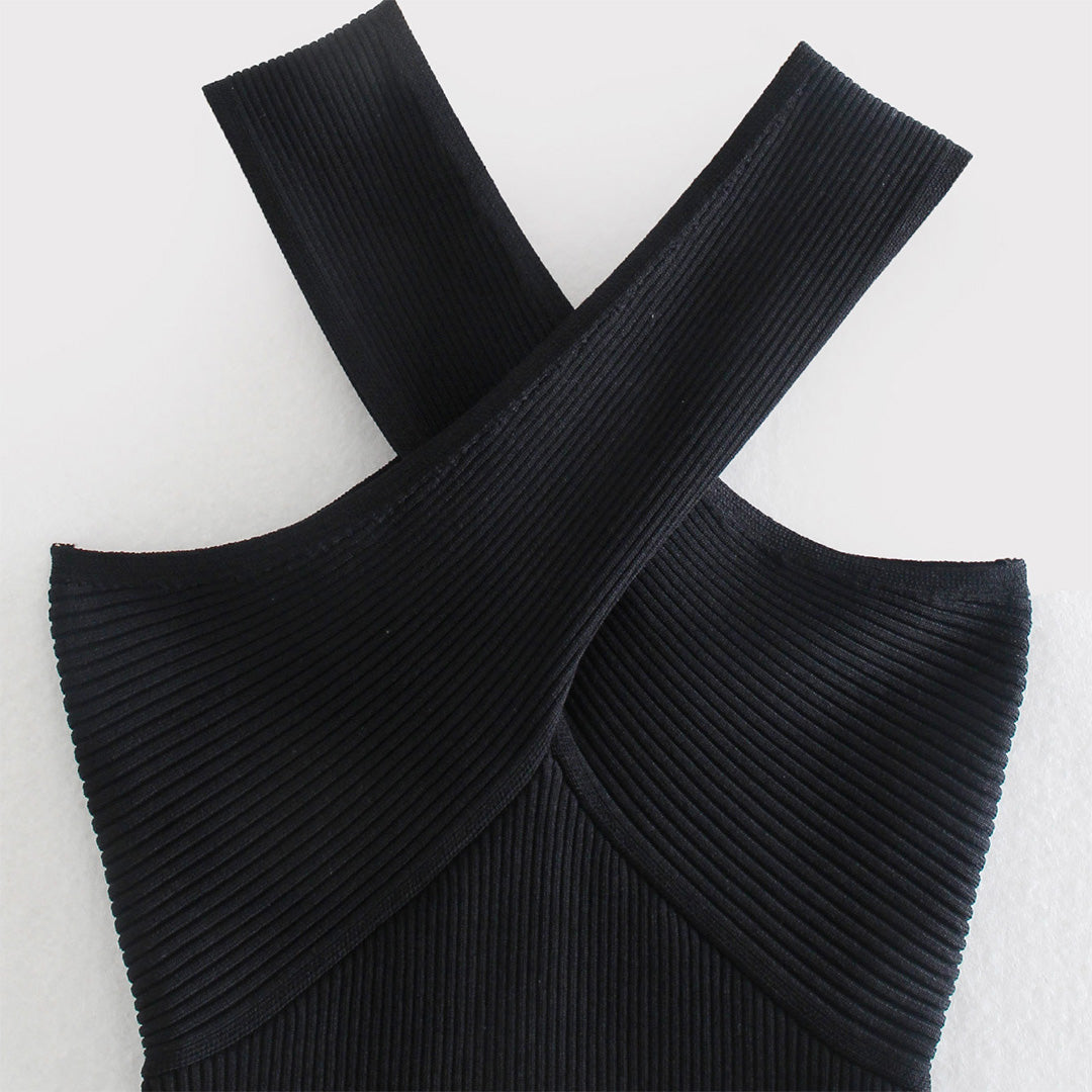 Nivara | Halter Neck Black Tank Top 4