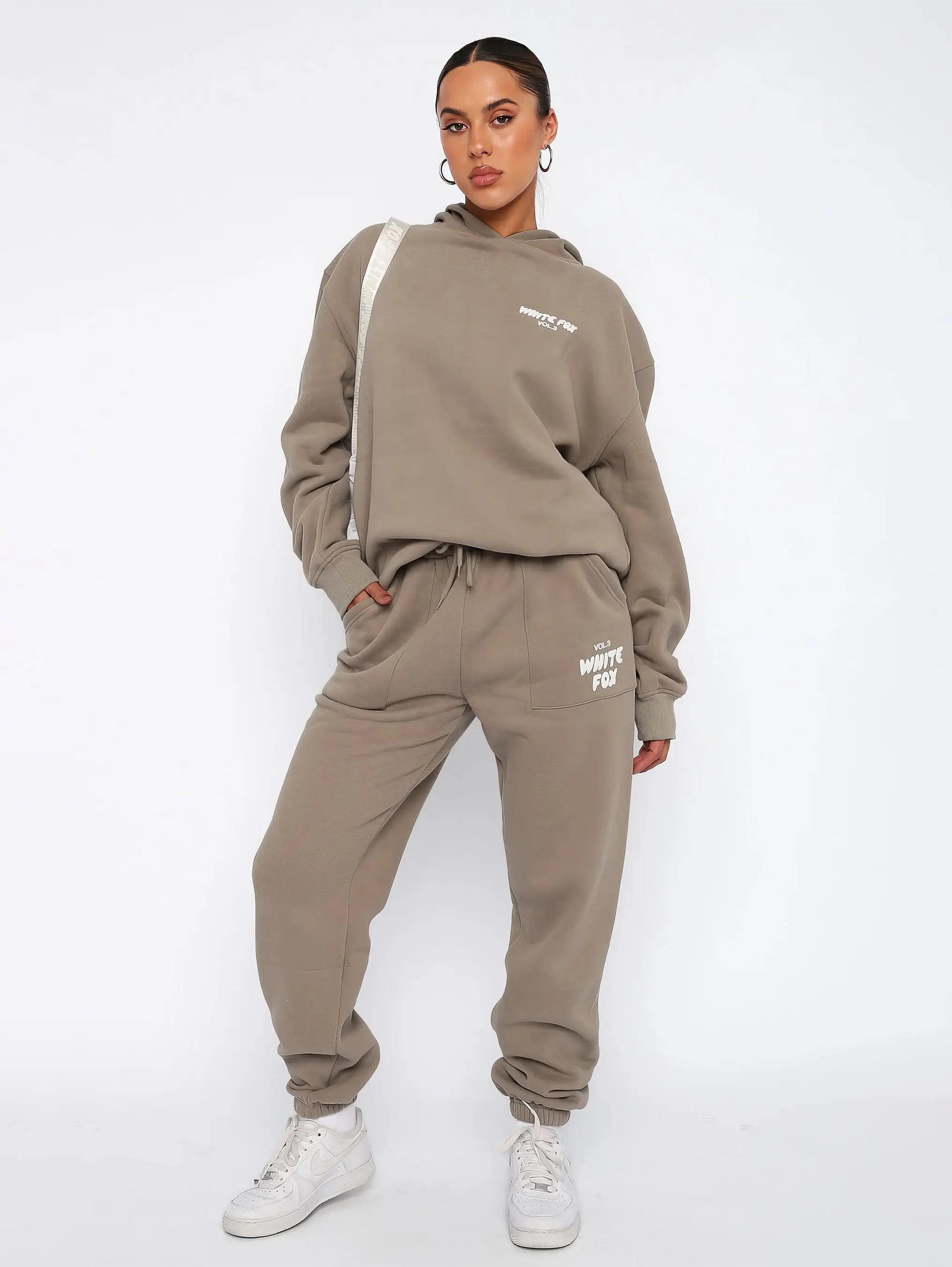 Relo | Matching Hoodie And Sweatpants Set 8
